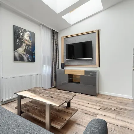 아파트 Toress Plac Grunwaldzki *